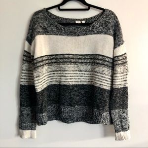 GAP Scoop Neck Sweater